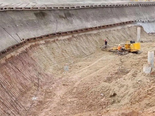 竞秀基坑边坡加固